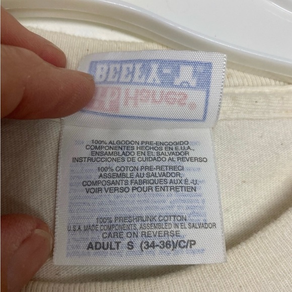 Vintage Hanes tee shirt “Kidde Fenwal”
Great vintage tee! 
Sz S - Picture 5 of 5